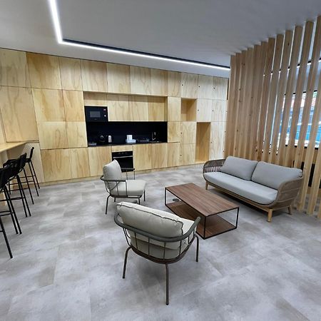 Urban Cube Hostel Sevilla Eksteriør bilde