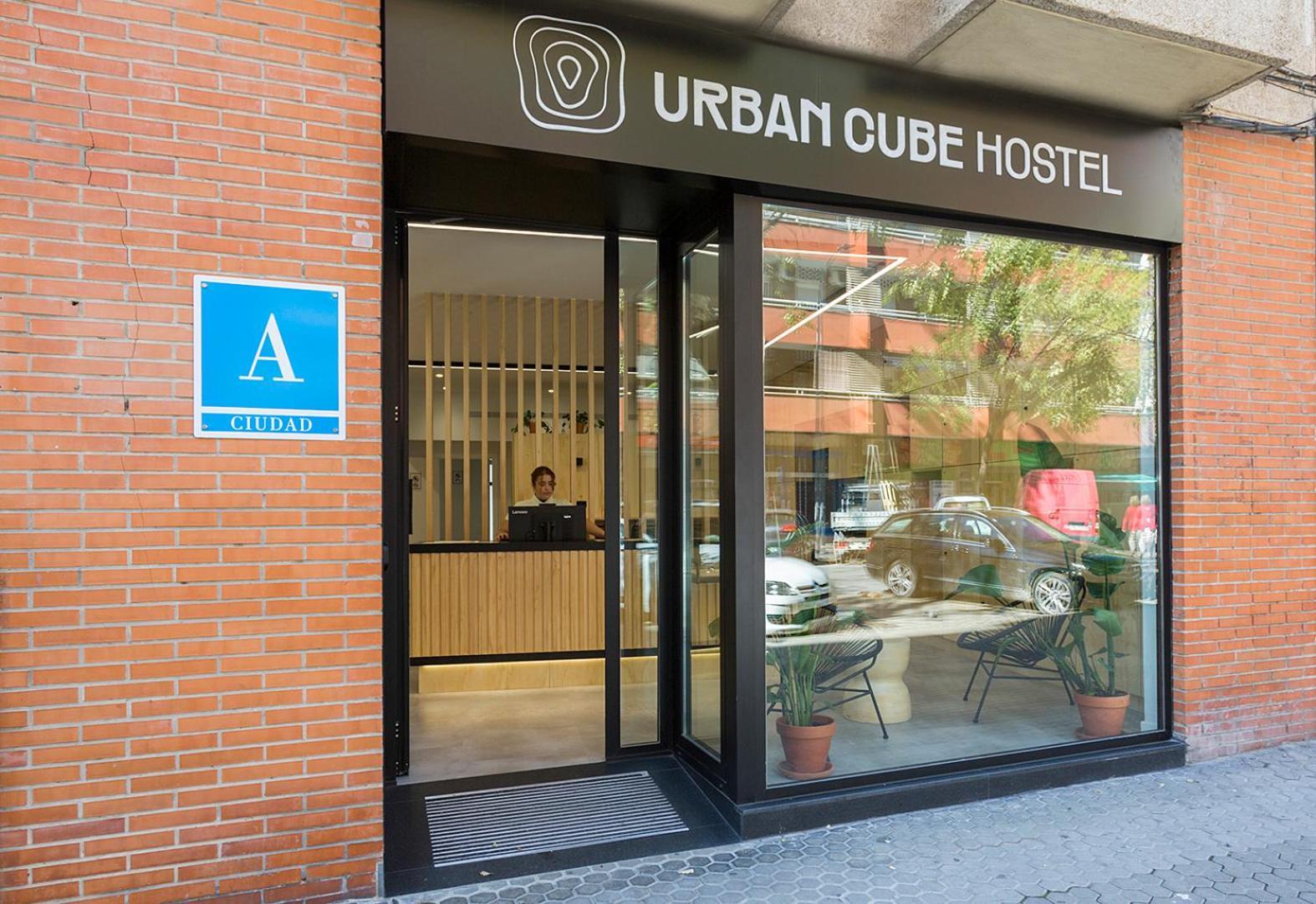 Urban Cube Hostel Sevilla Eksteriør bilde